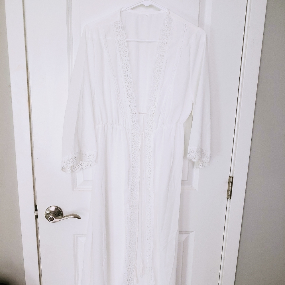 New! White Sheer Cover w/ Lace